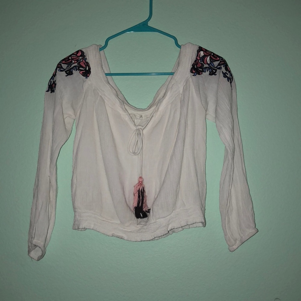 Off the shoulder long sleeve!